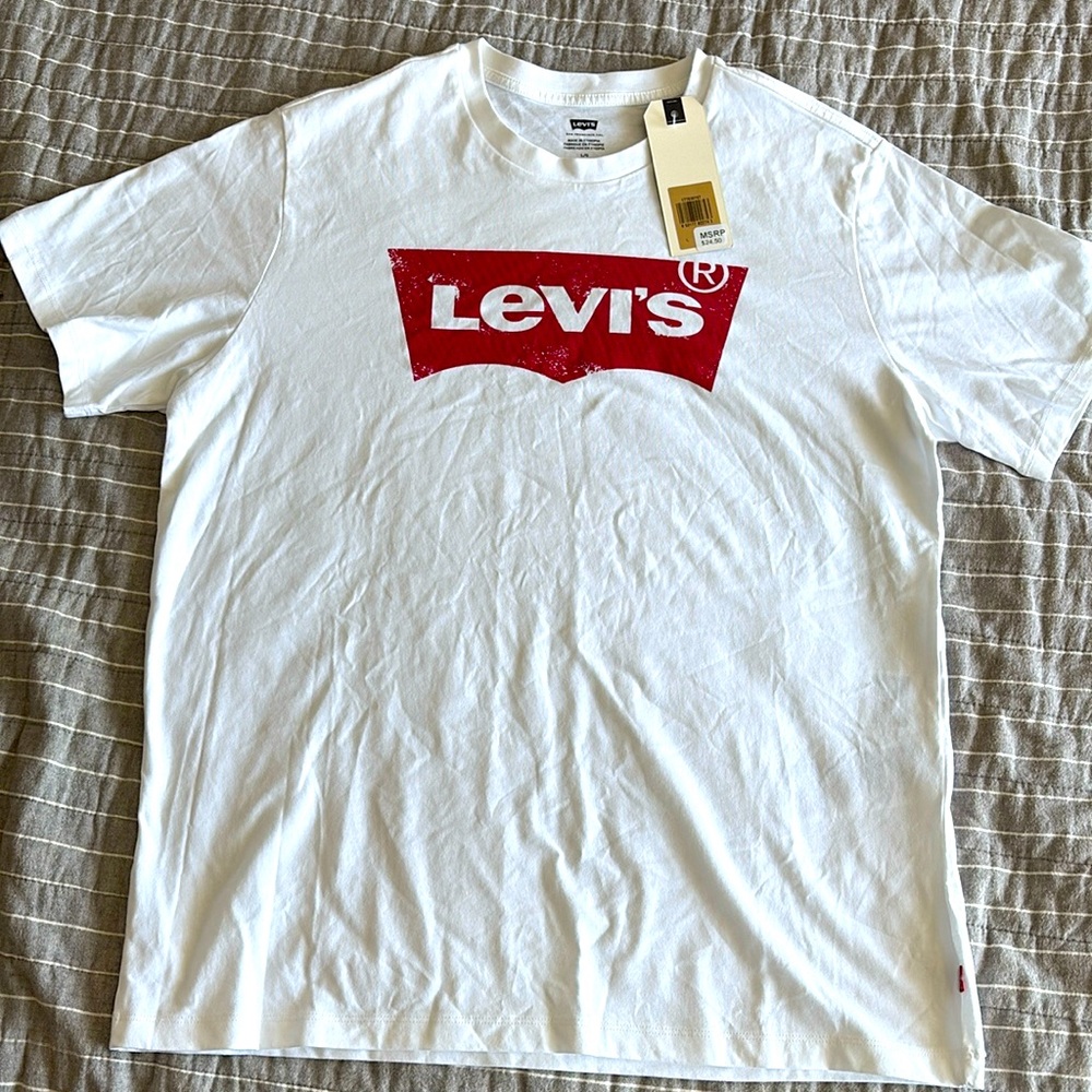 NWT LEVI’s Crisp White T-Shirt w/Red Logo, Men’s Large